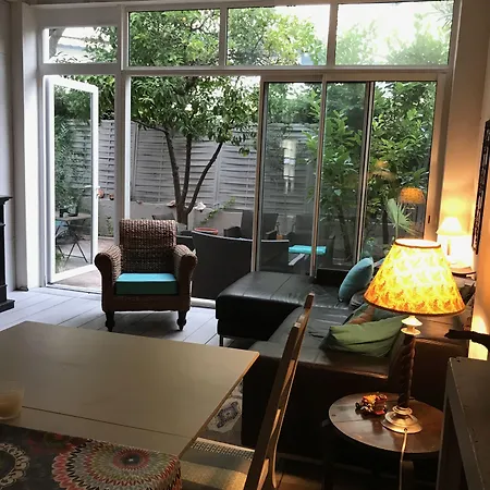 La Maison Des Capucines Bed & Breakfast